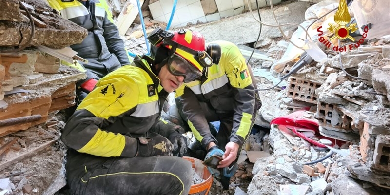 Valdisieve Le Nostre Squadre Dei Vigili Del Fuoco Salvano Un Giovane