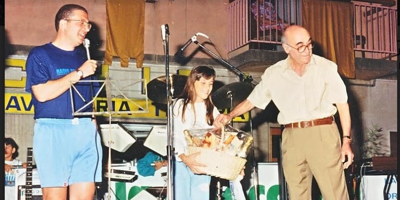 Sul palco dei cantanti con Leonardo a sinistra  e Alfredo Mattioli 