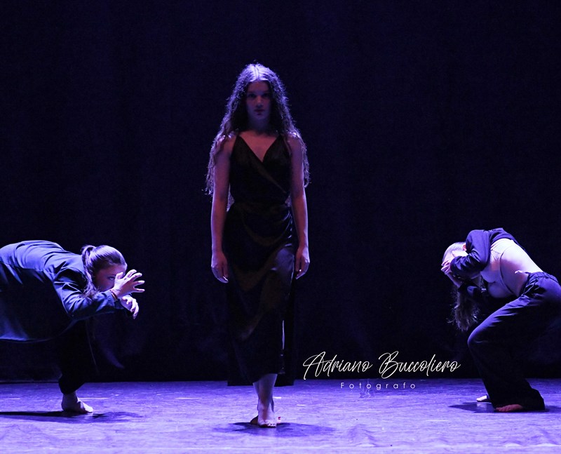 Una foto della rappresentazione