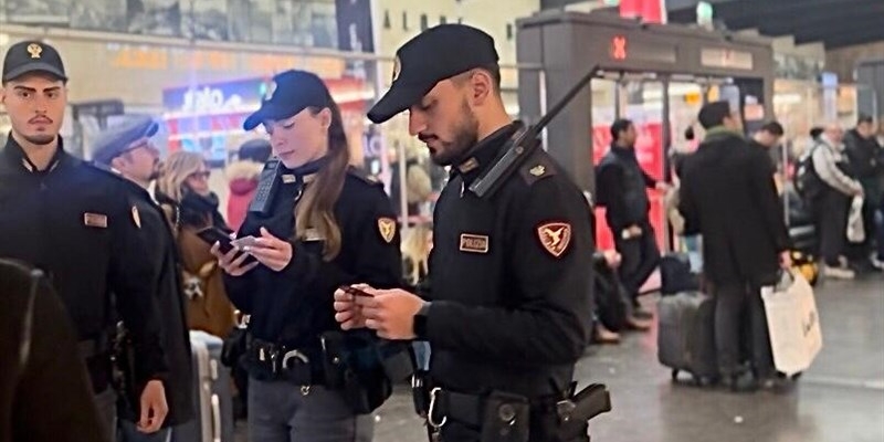 Polizia ferroviaria in azione