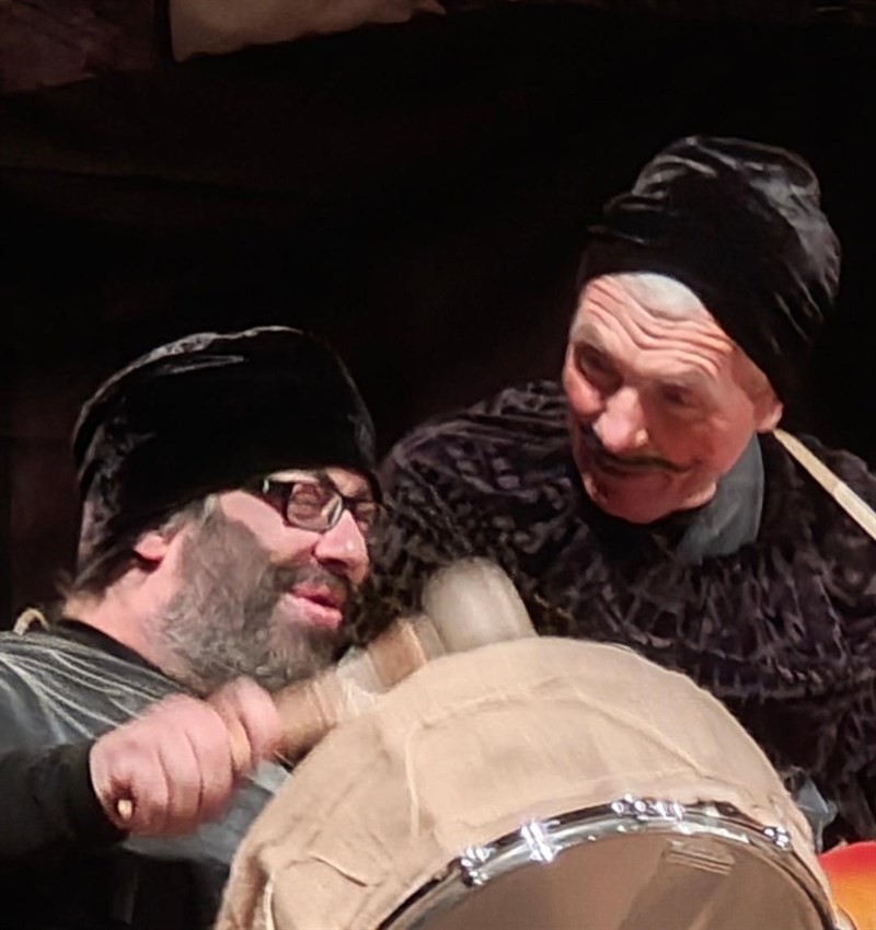 Secondo Sold out per “Oh che bel castello” AL Giotto di Vicchio: tutti i colori di I.N.D.A.C.O per uno spettacolo eccezionale!