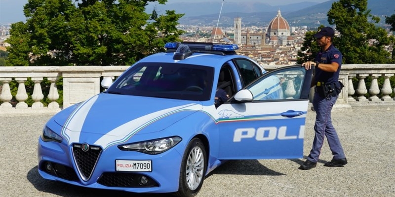 Serrati controlli della Polizia