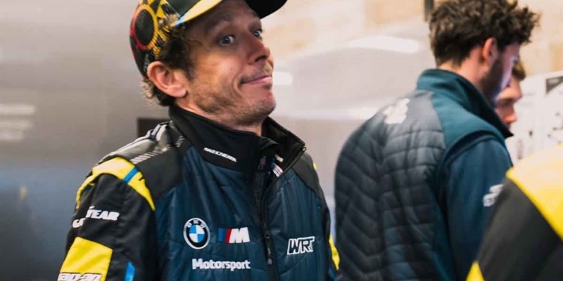 Rossi-Marquez, è bufera: "Gli toglie il Mondiale