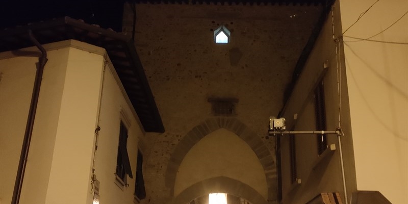 La luce nella stanza superiore di Porta Fiorentina. 