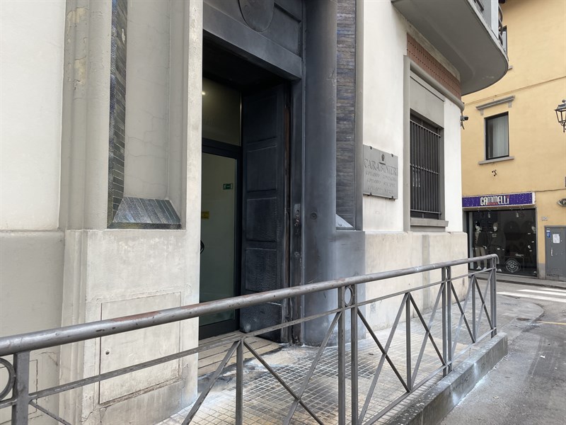 L'ingresso della Caserma dei Carabinieri