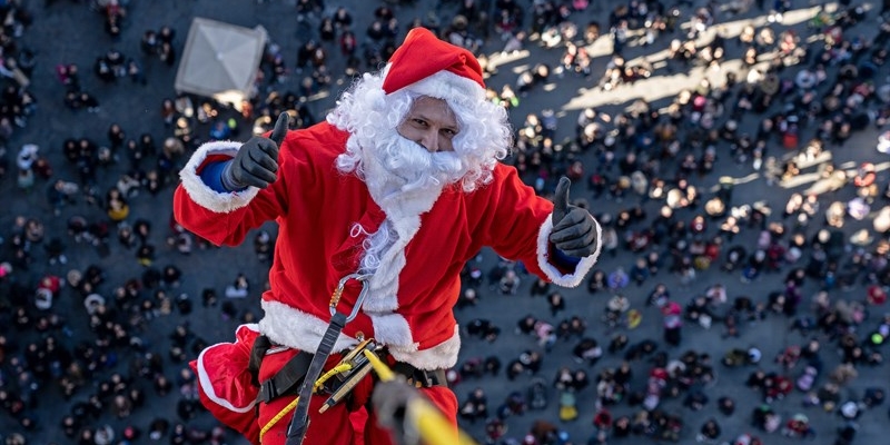 Babbo Natale scende da Palazzo Vecchio