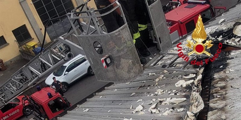 La copertura coinvolta dall'incendio