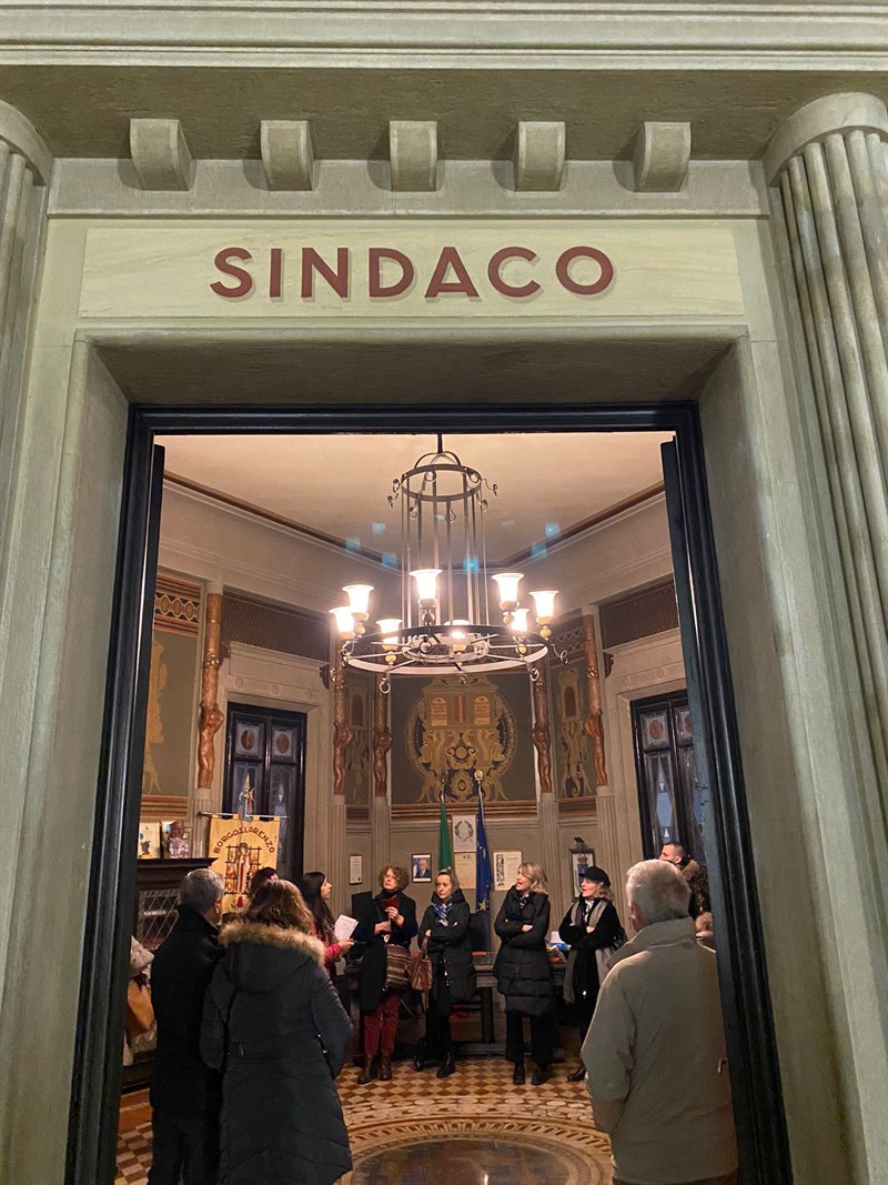 L'ingresso nella stanza del Sindaco 