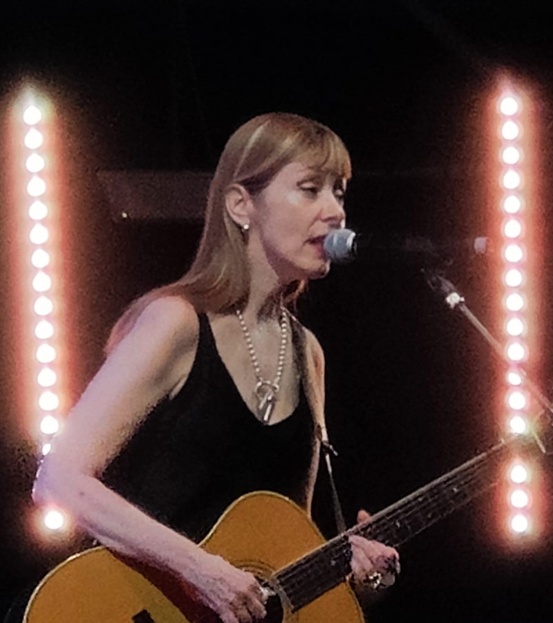 Suzanne Vega