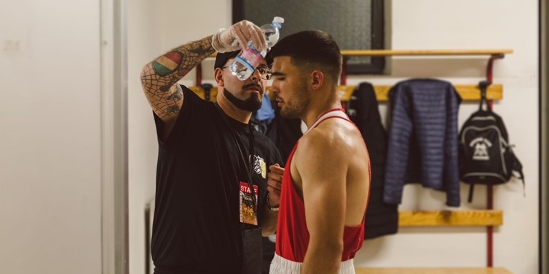 L’allenatore Giuseppe Di Coste e la passione per la boxe: “Vedere che i ragazzi credono in te è uno stimolo importante“