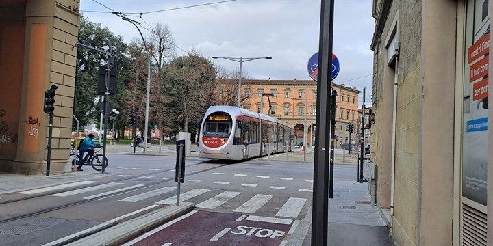 La tramvia in piazza della Libertà