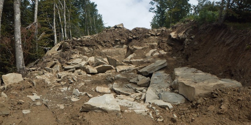 Monte Giogo Villore: I danni delle ruspe e l'allarme degli escursionisti