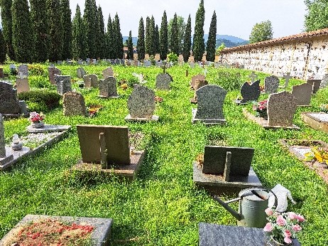 La situazione al Cimitero Comunale di Borgo San Lorenzo