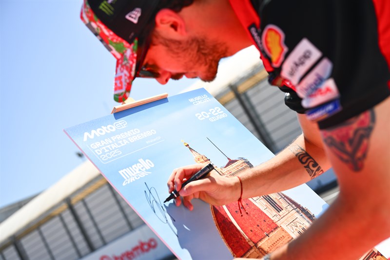 Piloti in pista con l'arte