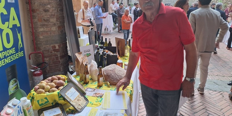 Paolo Simoncelli petizione cibo