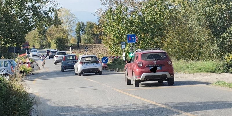 Le auto in coda 