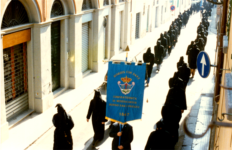 La foto integrale del corteo del 150 anniversario della fondazione (1847-1997) 