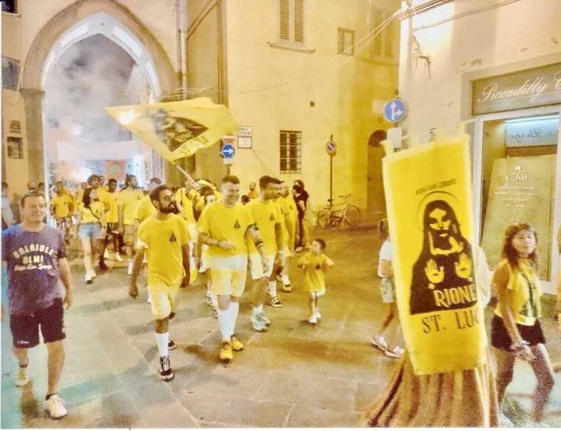 Un momento del corteo dei Rioni 