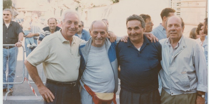 Anno 1995. Marcello  Mealli, primo vincitore  della Coppa della Liberazione, terzo da sinistra, con Adone Colzi,  Ideale Saletti e Tullio Guarnieri.