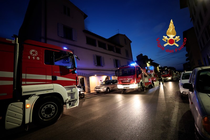 Vigili del Fuoco all'opera in via Baccio Bandinelli