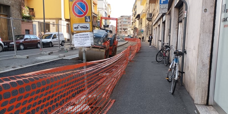 gli eterni lavori in corso in via Scipione Ammirato