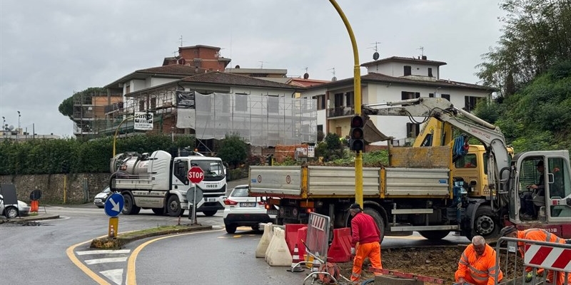 Avanzano i lavori sulle rotonde di Incisa. Traffico più fluido e riduzione delle attese