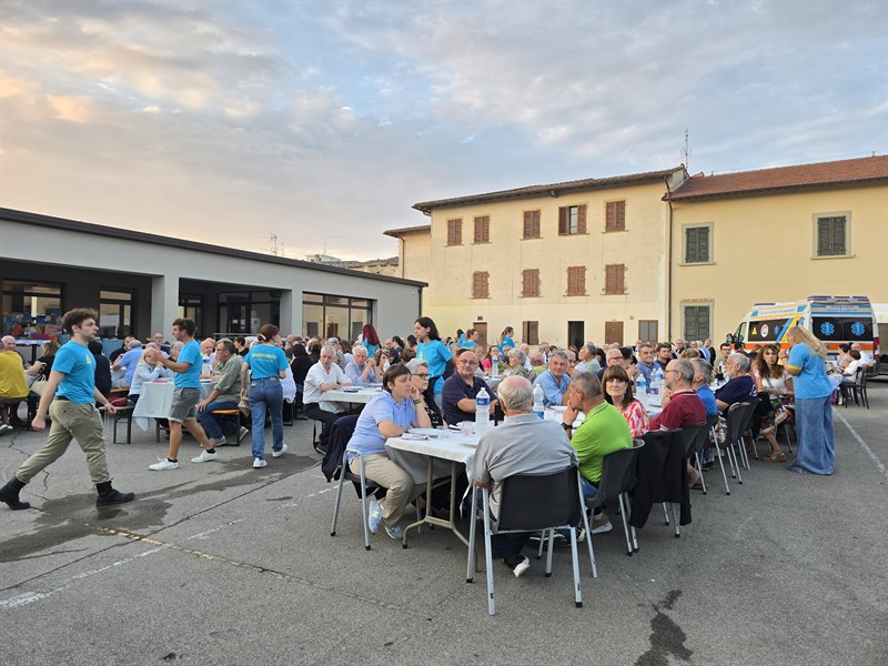 Particolare della conviviale al Centro Giovanile del Mugello.