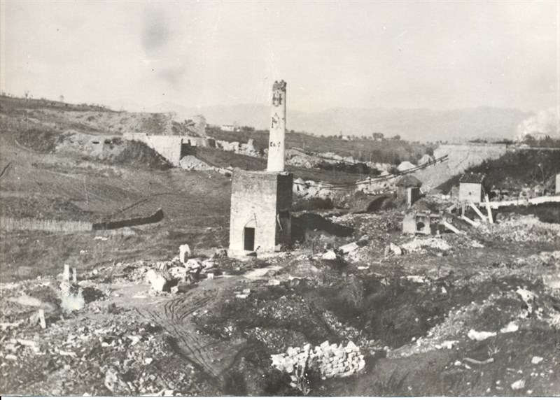 1943 – Quel che rimase delle famose Ceramiche “Chini San Lorenzo”  