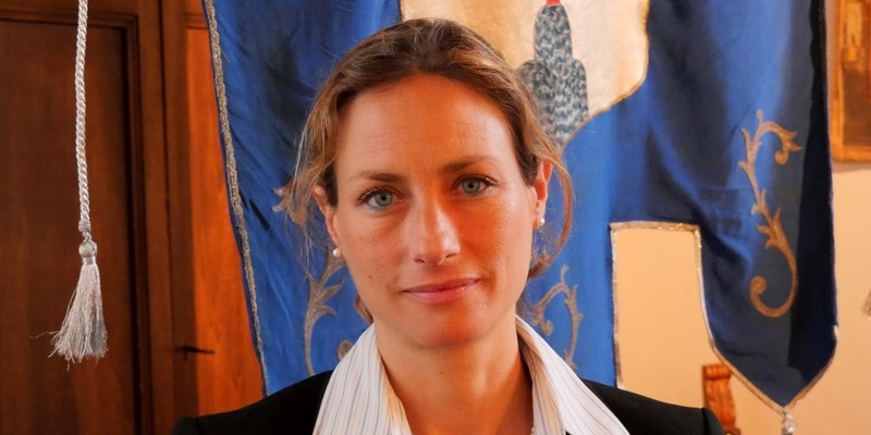 Impruneta, dimissioni di Irene Marchetti, il sindaco Lazzerini ringrazia. Dura la reazione dell’opposizione