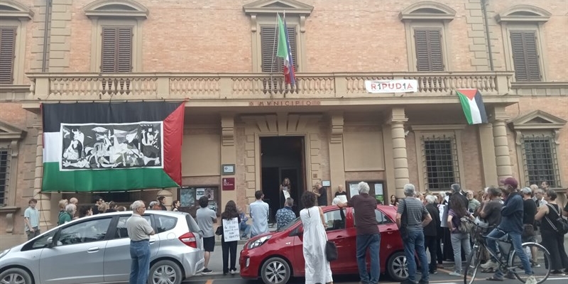 flashmob donne in nero