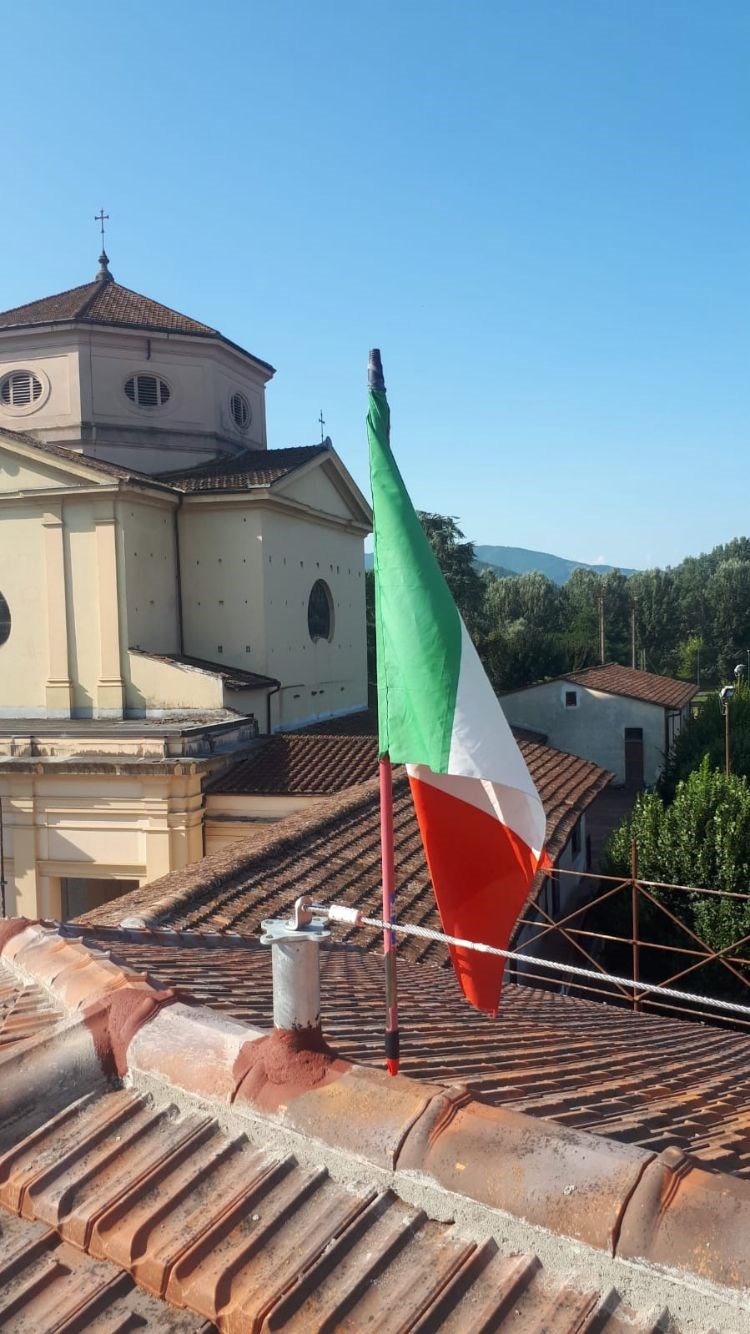 I lavori di ristrutturazione del tetto del teatrino del Centro Giovanile del Mugello