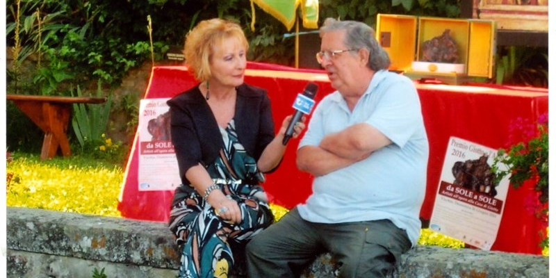 Tebaldo Lorini con Paola Leoni; due indimenticabili personaggi della cultura mugellana