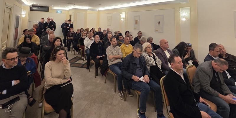 Firenze, sicurezza in bilico: al summit cittadini e forze dell’ordine chiedono risposte - FOTO