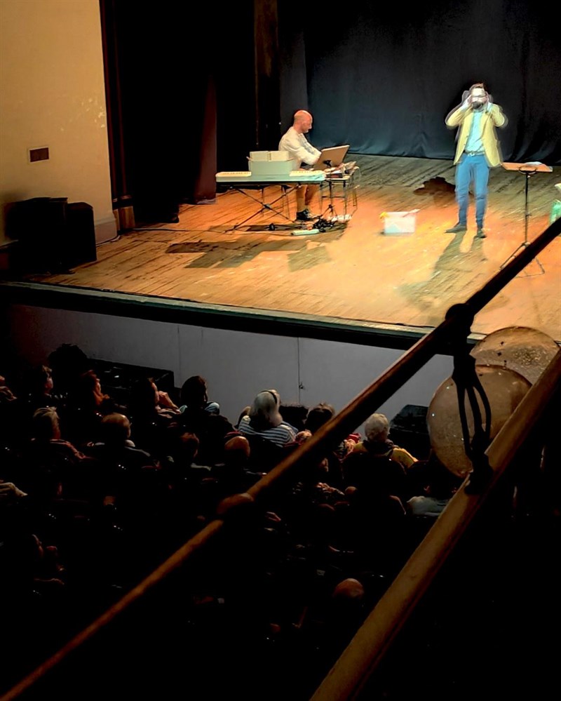 Successo al Giotto di Vicchio per  “Latte+ – Allucinazioni di un padre di oggi”