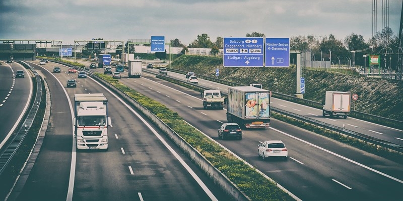 Autostrada. Foto di repertorio