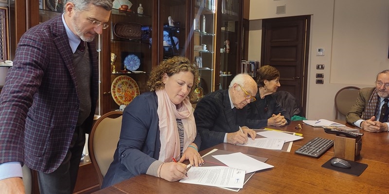 Il momento della firma della convenzione