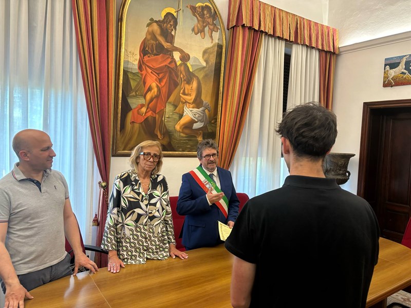 La consegna del premio