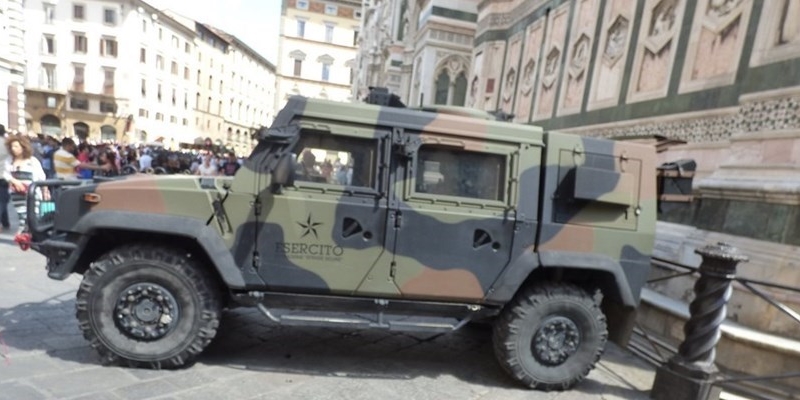 Militari  a Firenze