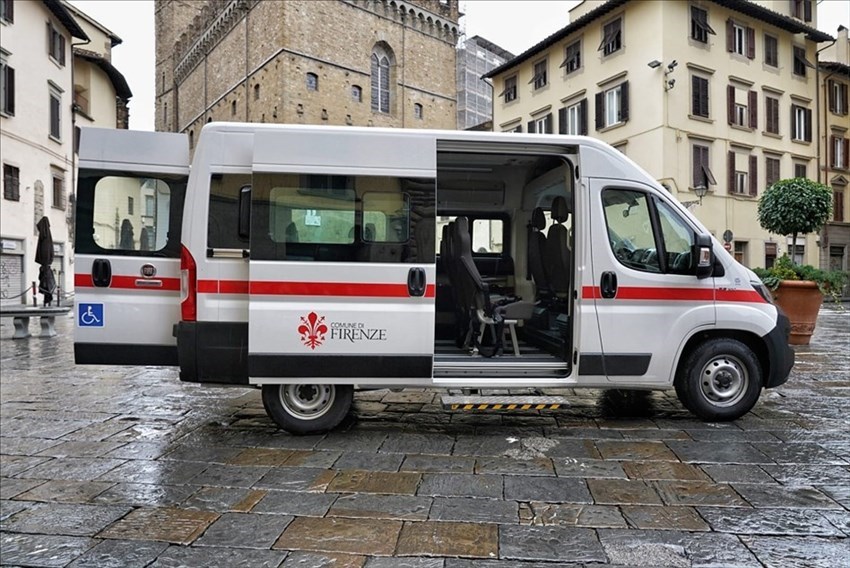 il nuovo bussino green del comune di Firenze