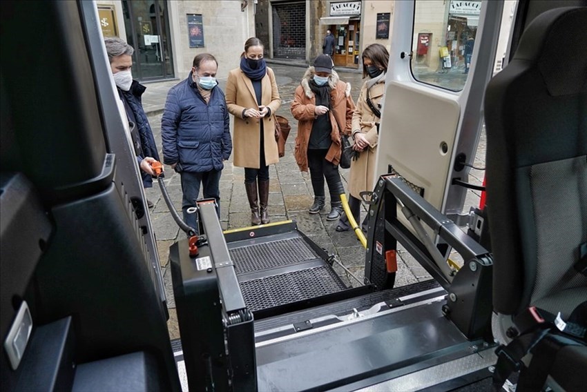 il nuovo bussino green del comune di Firenze