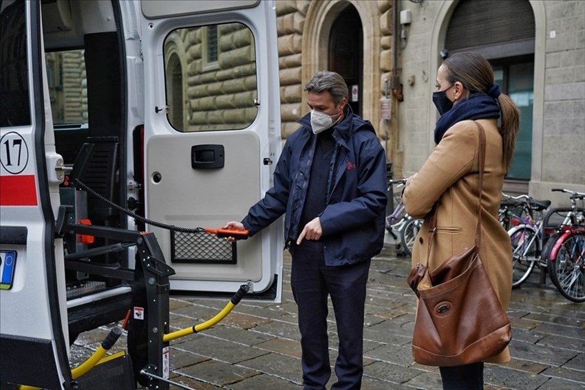 il nuovo bussino green del comune di Firenze