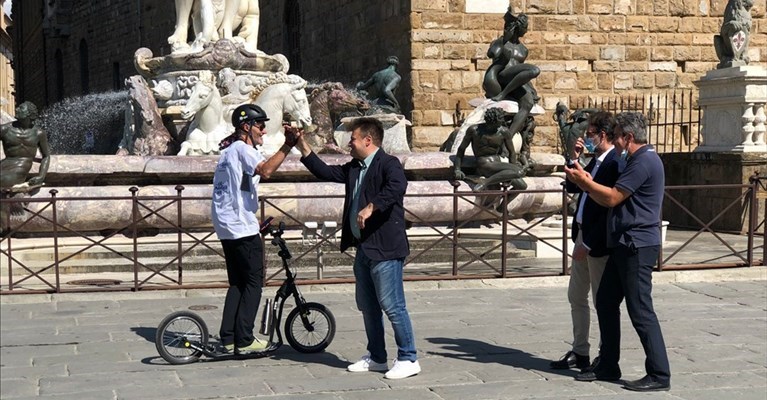 l'arrivo in piazza della Signoria