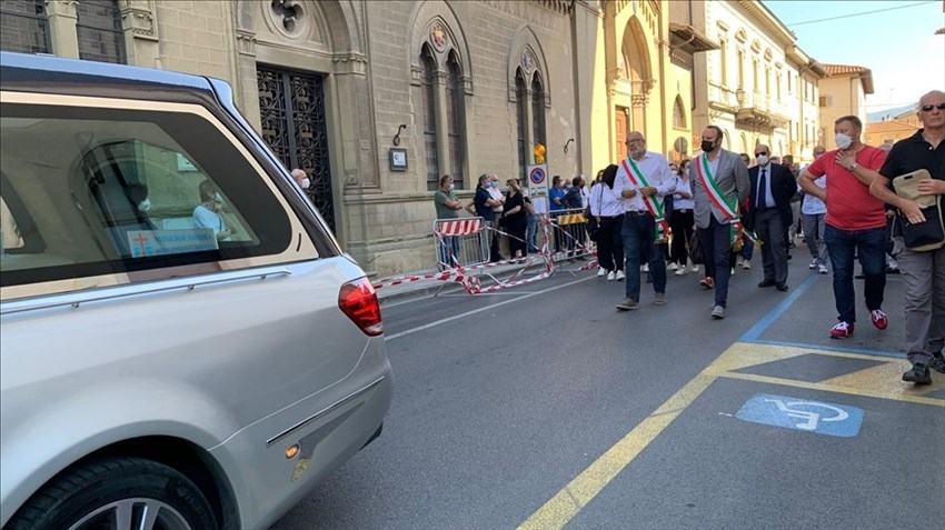 I sindaci in testa al Corteo funebre