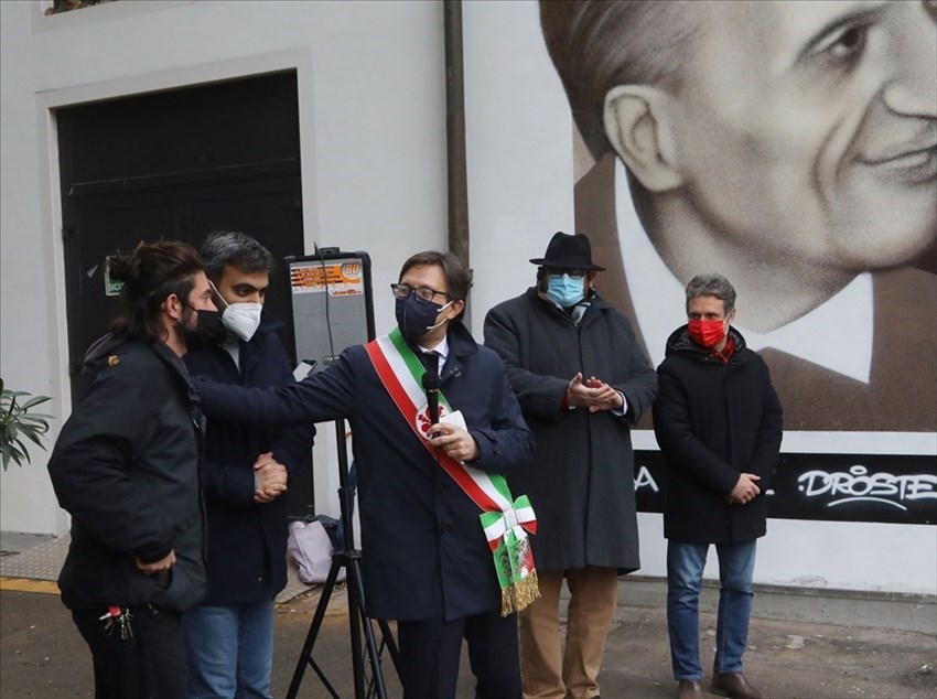 l'inaugurazione del murale