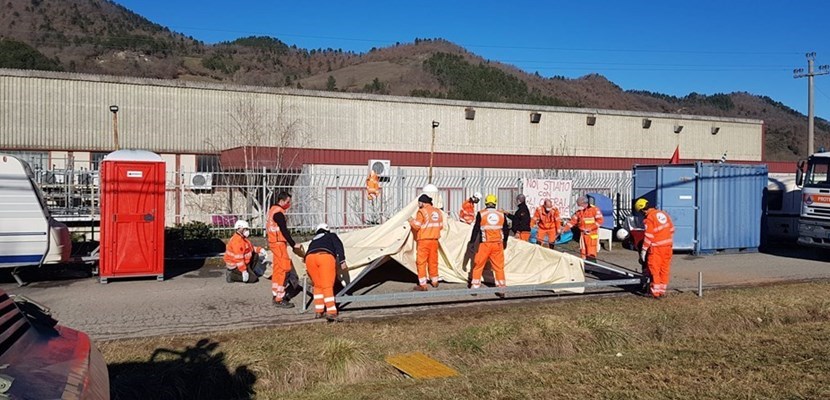 La struttura in fase di montaggio