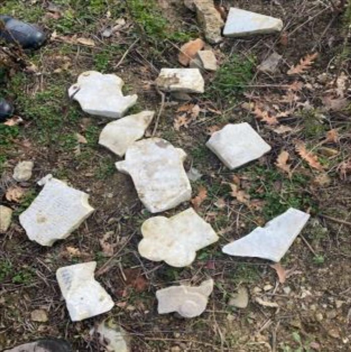 la macabra scoperta nel bosco accanto al cimitero di Trespiano