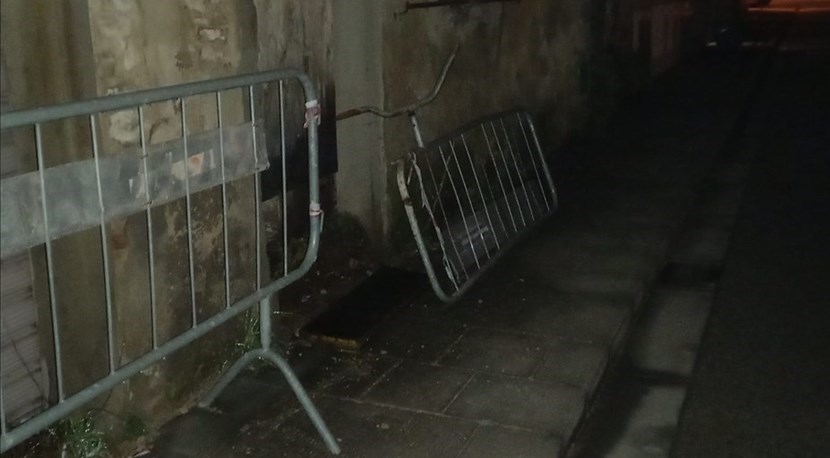 Borgo al buio e le transenne sul marciapiede in Corso Matteotti