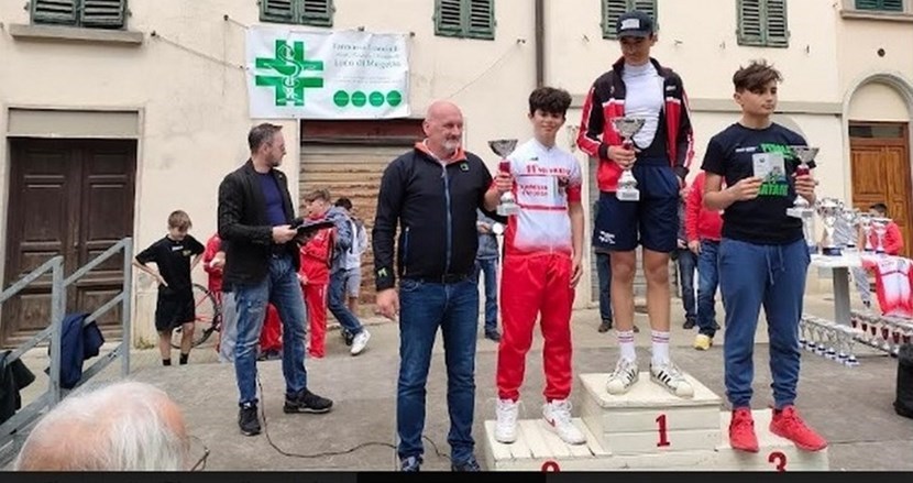 I primi tre classificati della prima categoria con a sinistra Marco Cavorso