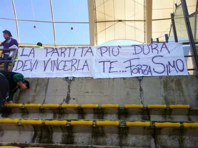 Calcio: la Fiorentina pareggia a Bari. La fotocronaca della trasferta vista dai tifosi