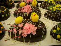 Buona pasqua a tutti. Come si festeggia nel mondo? Le tradizioni più singolari...